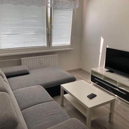 Byt 2-Kk V Moste, Blizko Aquadrom A Benedikt Exteriör bild
