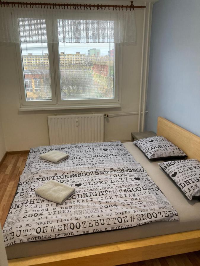 Byt 2-Kk V Moste, Blizko Aquadrom A Benedikt Exteriör bild